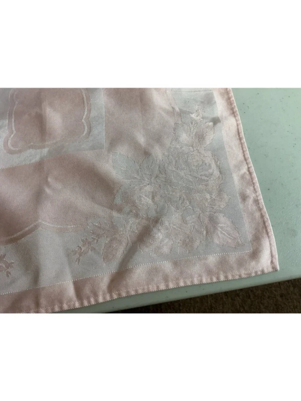 Vintage Pink Damask Woven Jacquard Rectangular Tablecloth